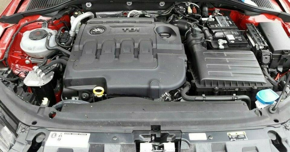 Motor VW Touran 1.6 TDI CRKB 37TKM 81KW 110PS inkl.