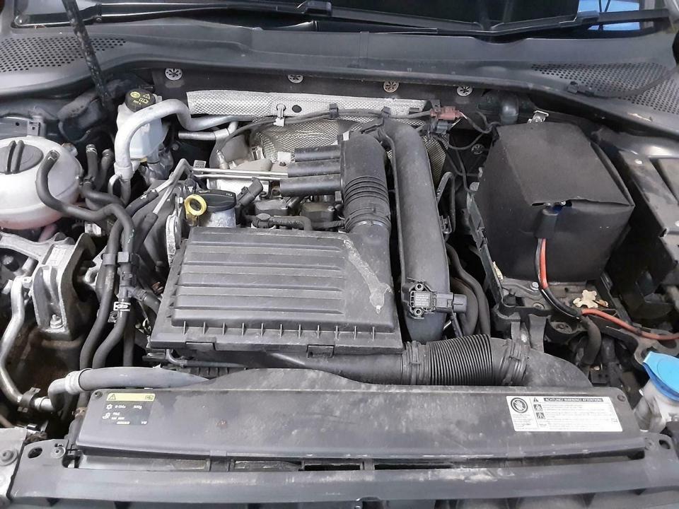 Motor VW Passat B7 1.4 TSI CDGA 99 TKM 110 KW 150 PS komplett ink